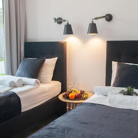 Marina Mietkow Hotel Dominice Екстериор снимка