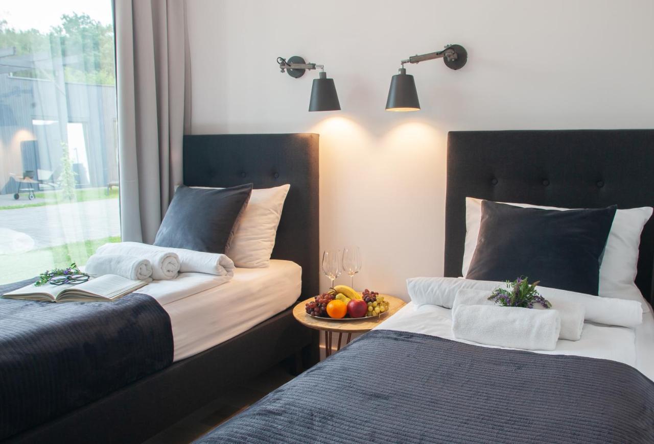 Marina Mietkow Hotel Dominice Екстериор снимка