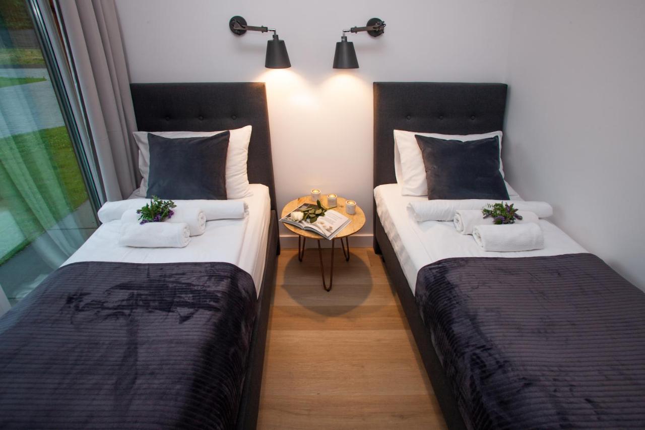 Marina Mietkow Hotel Dominice Екстериор снимка